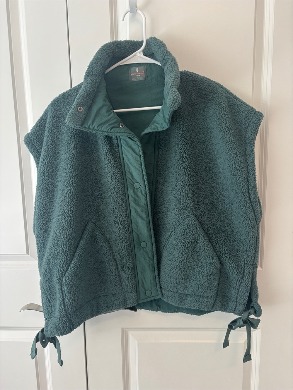 Free Movement Scout it Out Fleece Vest XS